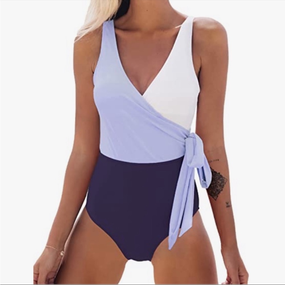 Cupshe Colorblock Wrap Side Tie One Piece Swimsuit Size M